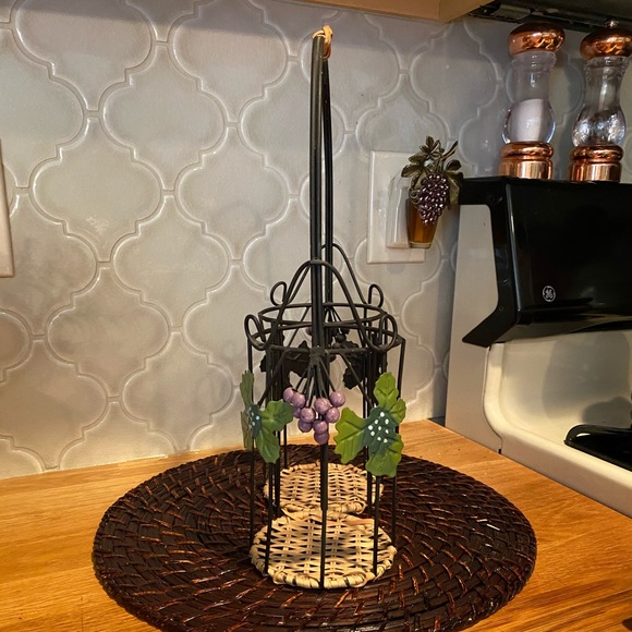 WINE BOTTLE HOLDER - Picture 2 of 2